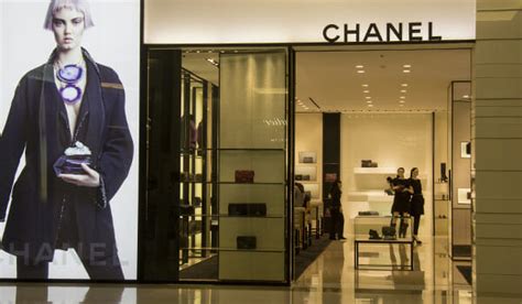 how much can an assistant buyer make at chanel|chanel advisor.